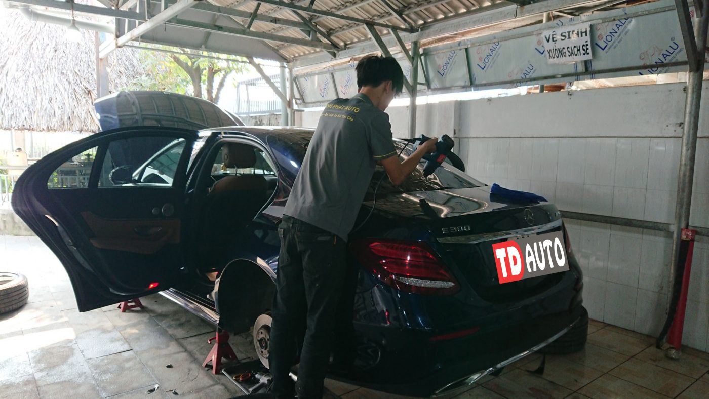 Dán phim cách nhiệt 3M cho xe sang