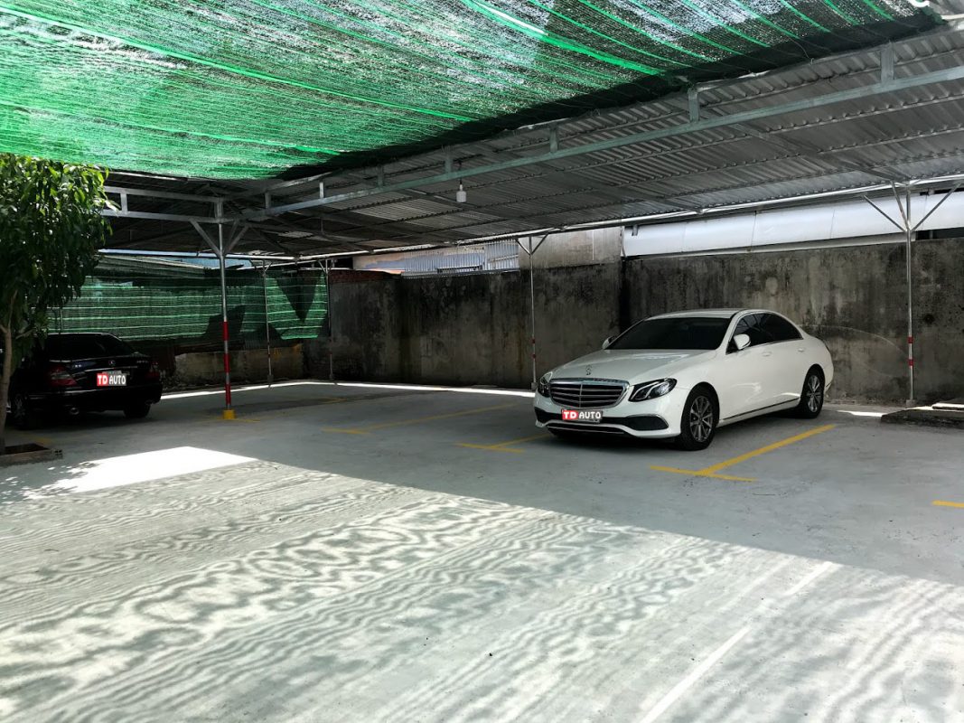 Bãi giữ xe ôtô 24/7