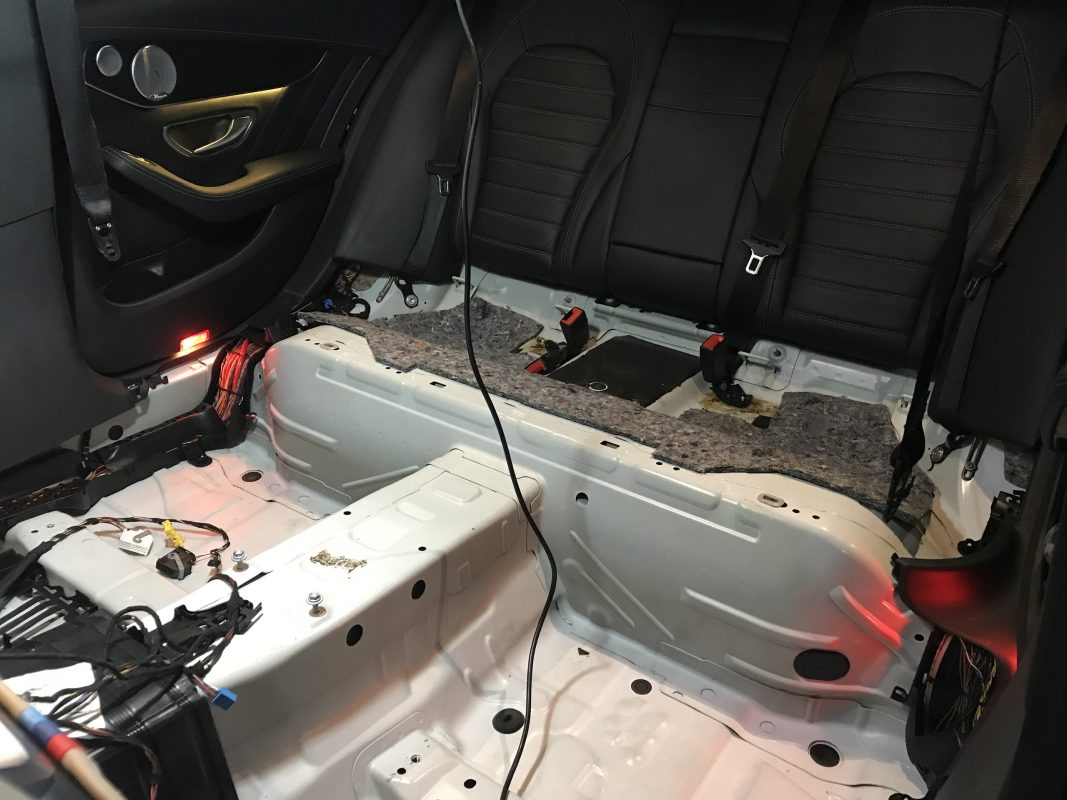 Xử lý mùi lại trên ô tô