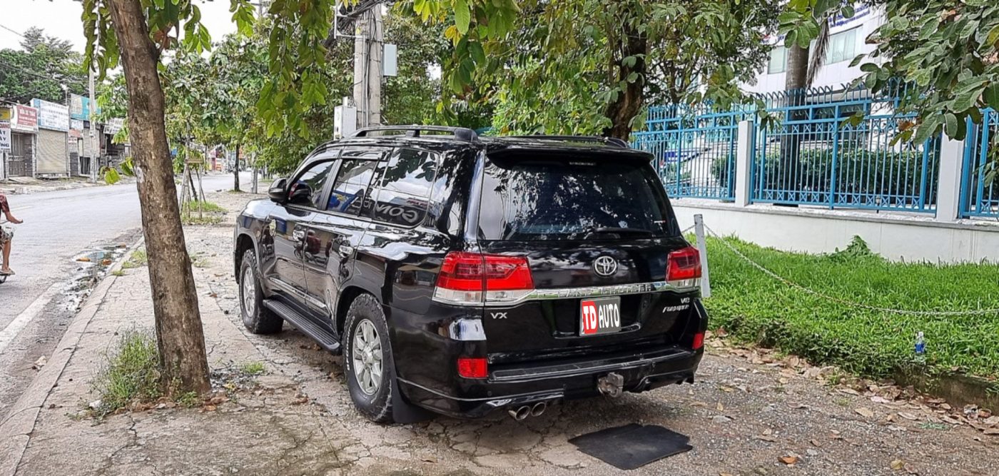 Lên đời xe Lancruise 2013