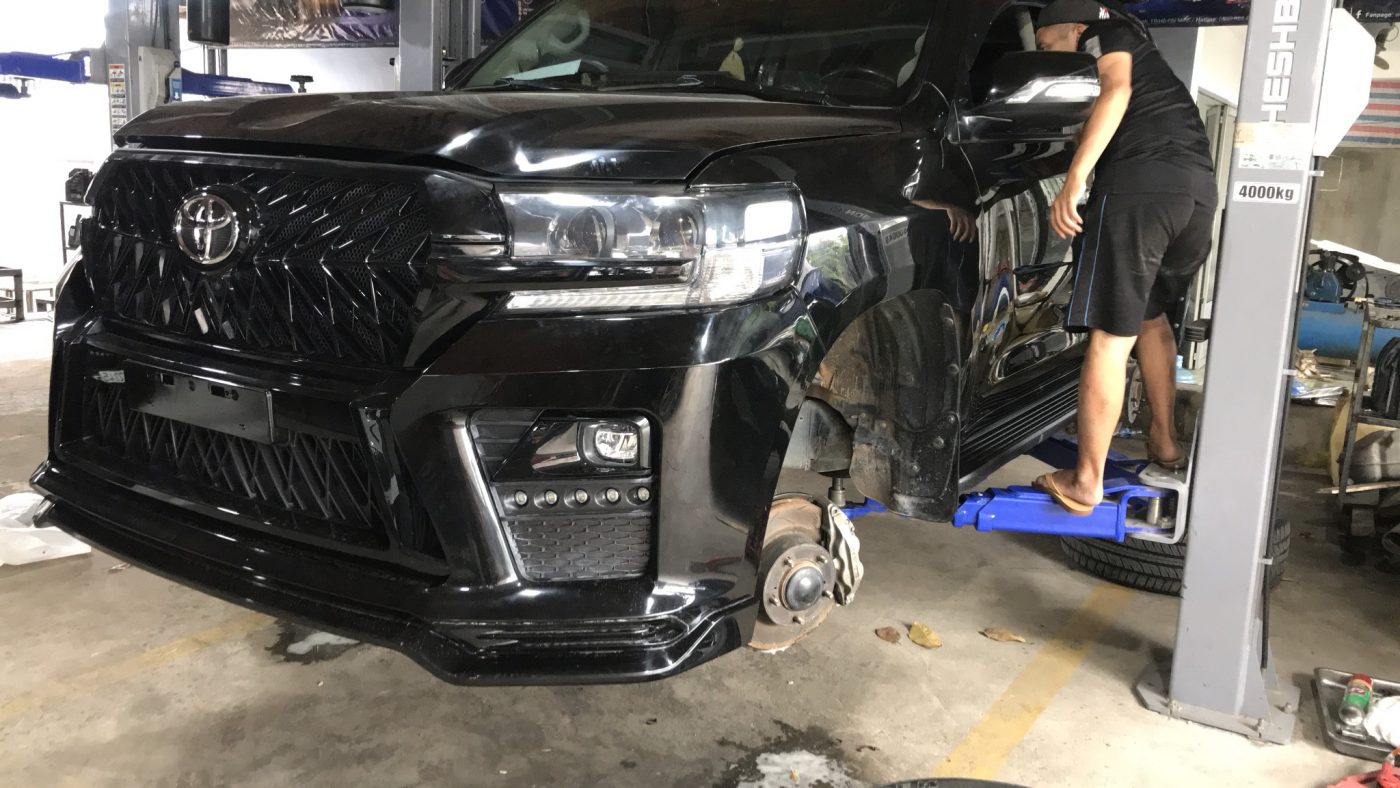 Lên đời xe Lancruise 2013